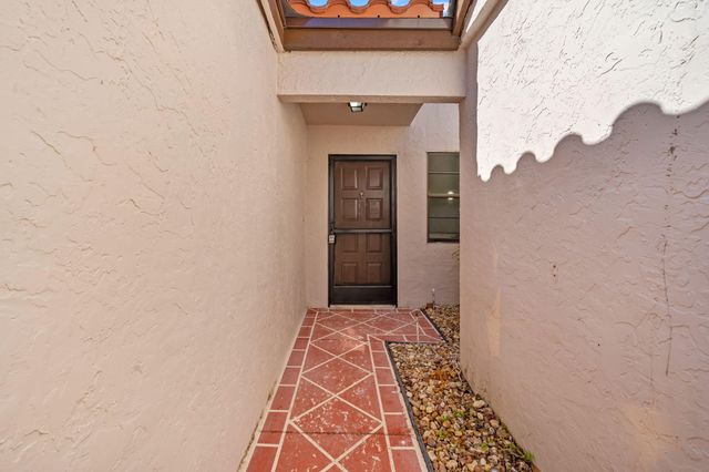 6371 Kings Gate Circle, Delray Beach, FL 33484