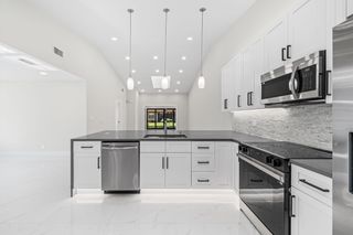 6371 Kings Gate Circle, Delray Beach, FL 33484