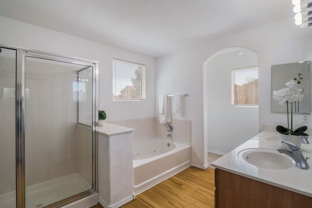 7856 Chaco Mesa Loop NW, Albuquerque, NM 87114