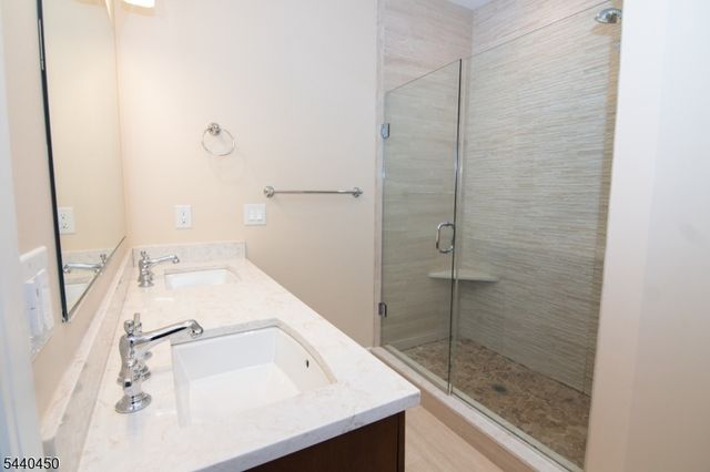 14 Clover Court 14, Berkeley Heights Twp., NJ 07922