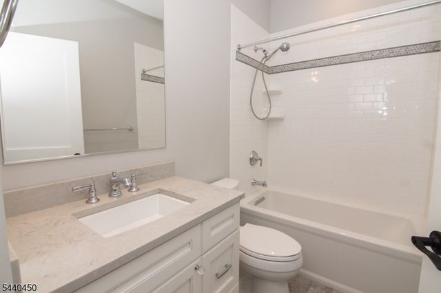 14 Clover Court 14, Berkeley Heights Twp., NJ 07922