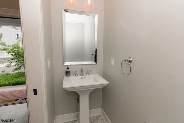 14 Clover Court 14, Berkeley Heights Twp., NJ 07922