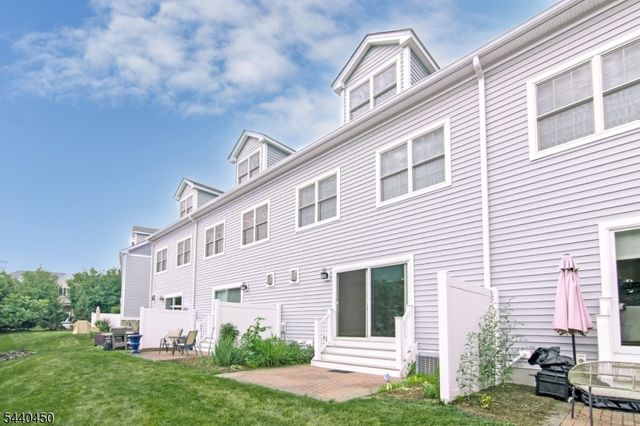 14 Clover Court 14, Berkeley Heights Twp., NJ 07922
