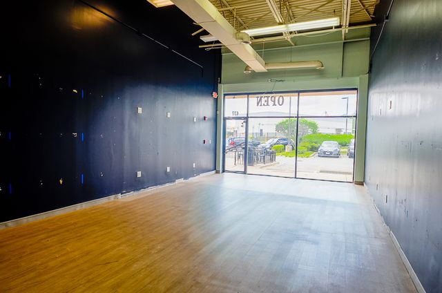 445 W Lake Street, Addison, IL 60101