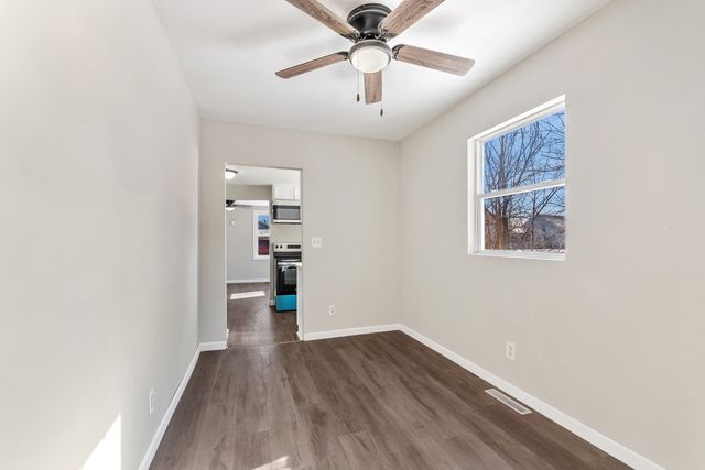 189 N La Salle Avenue, Bradley, IL 60915