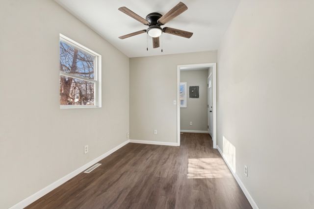 189 N La Salle Avenue, Bradley, IL 60915