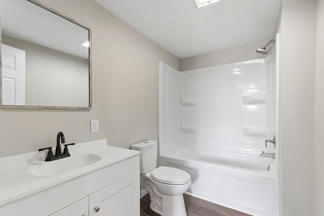 189 N La Salle Avenue, Bradley, IL 60915