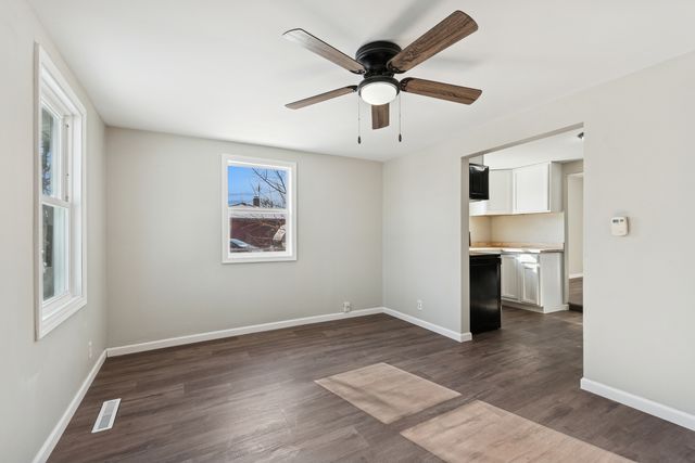 189 N La Salle Avenue, Bradley, IL 60915