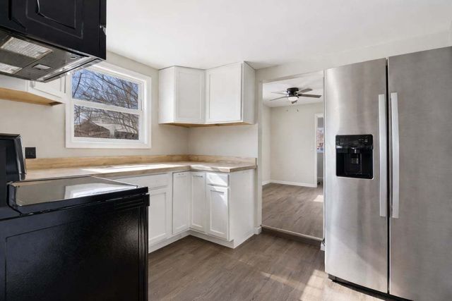 189 N La Salle Avenue, Bradley, IL 60915