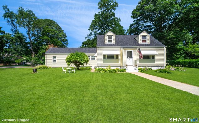 634 Bradley Street, East Haven, CT 06512