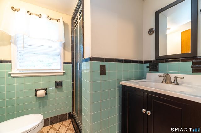 634 Bradley Street, East Haven, CT 06512