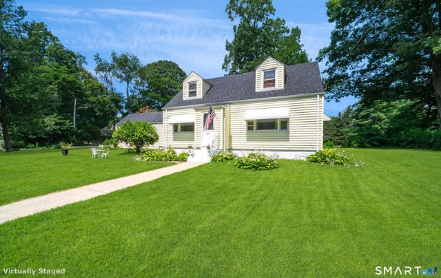 634 Bradley Street, East Haven, CT 06512