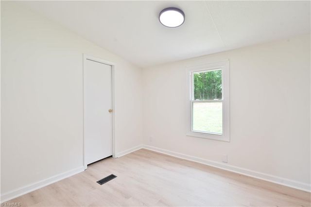 225 Beacon Ridge Road, Thomasville, NC 27360