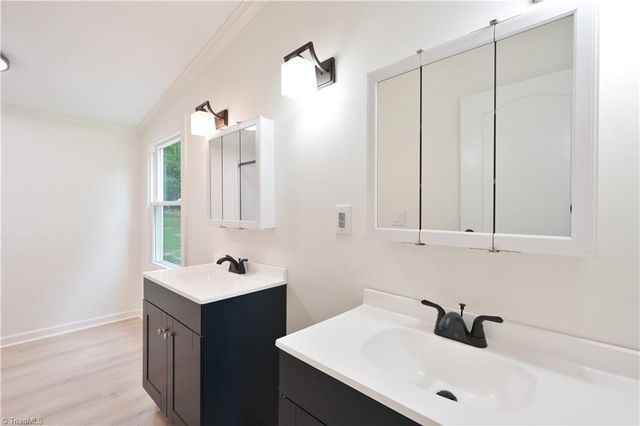 225 Beacon Ridge Road, Thomasville, NC 27360