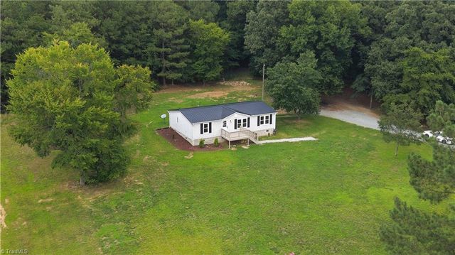 225 Beacon Ridge Road, Thomasville, NC 27360