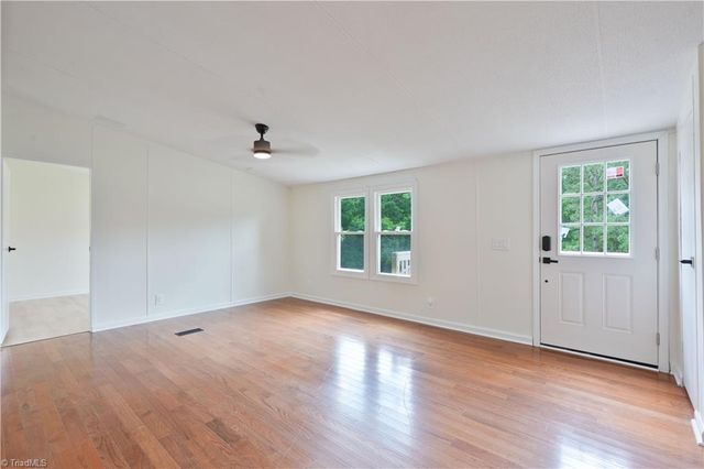 225 Beacon Ridge Road, Thomasville, NC 27360