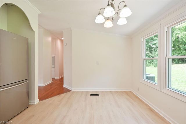 225 Beacon Ridge Road, Thomasville, NC 27360