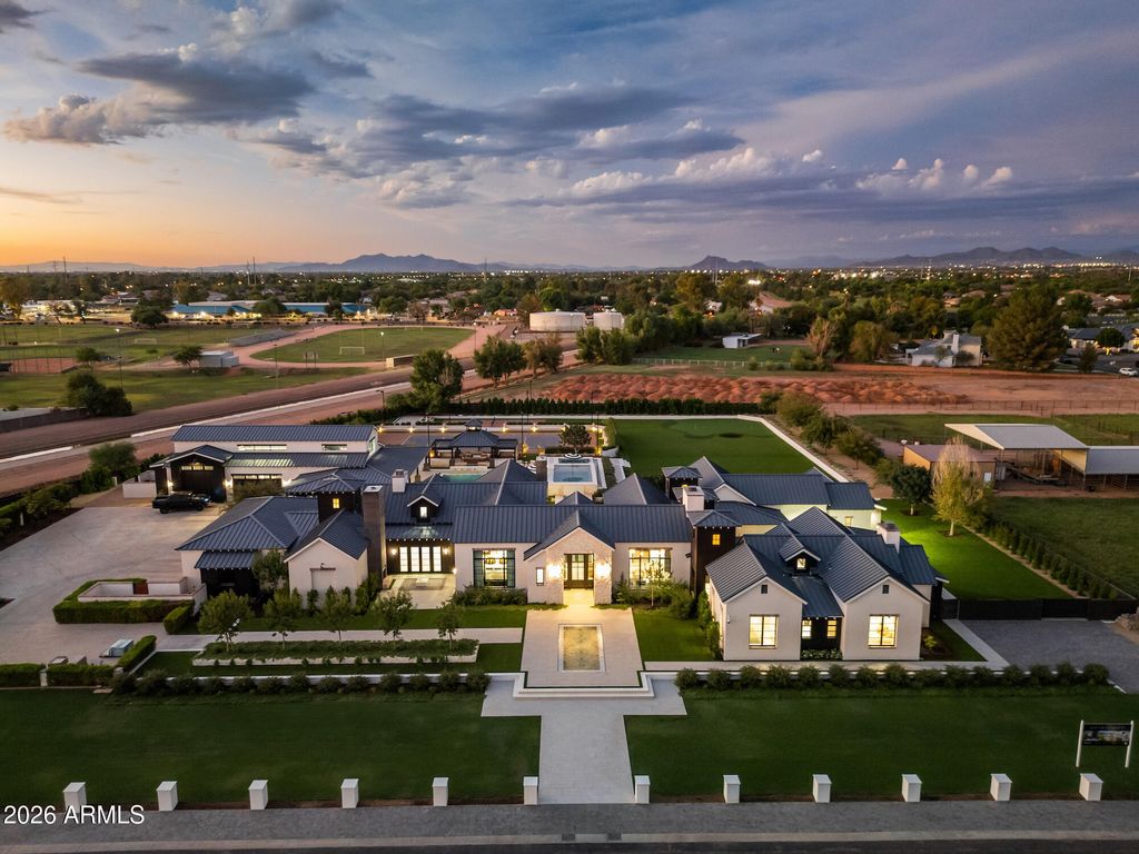 2620 E PALO VERDE Street, Gilbert, AZ 85296 — exterior