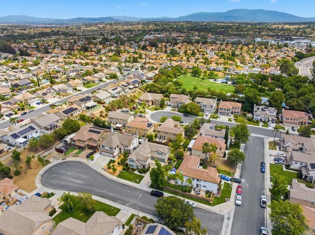 27125 Cherry Grove Court, Temecula, CA 92591