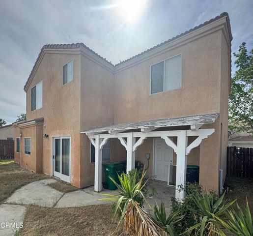 40148 La Cota Drive, Palmdale, CA 93550