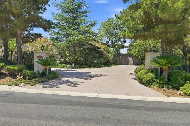 3501 Lone Hill Lane, Encinitas, CA 92024