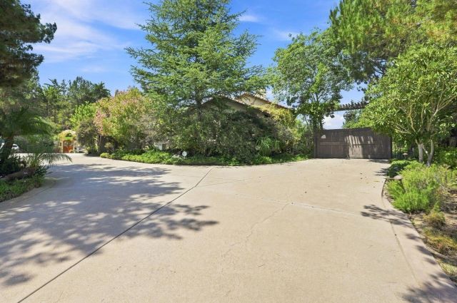 3501 Lone Hill Lane, Encinitas, CA 92024