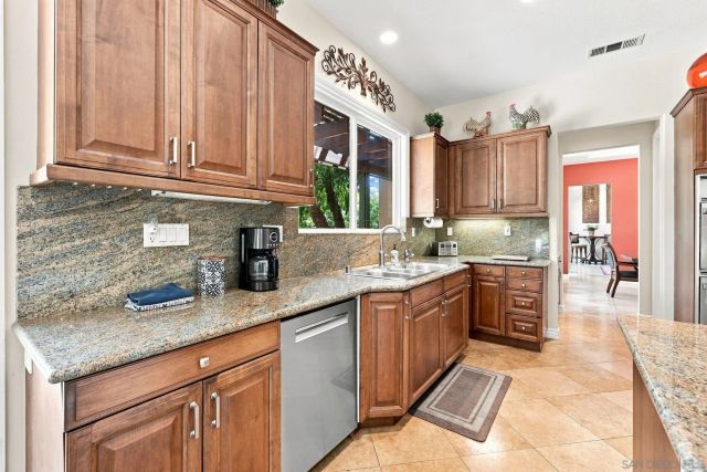 3501 Lone Hill Lane, Encinitas, CA 92024