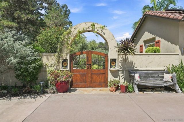 3501 Lone Hill Lane, Encinitas, CA 92024