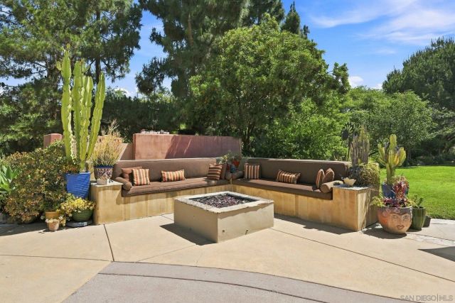 3501 Lone Hill Lane, Encinitas, CA 92024