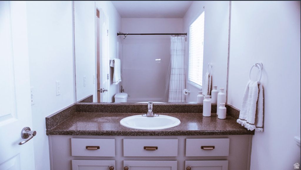 Image 13 of property listing at 5561 W GERONIMO WAY, West Jordan, UT 84081