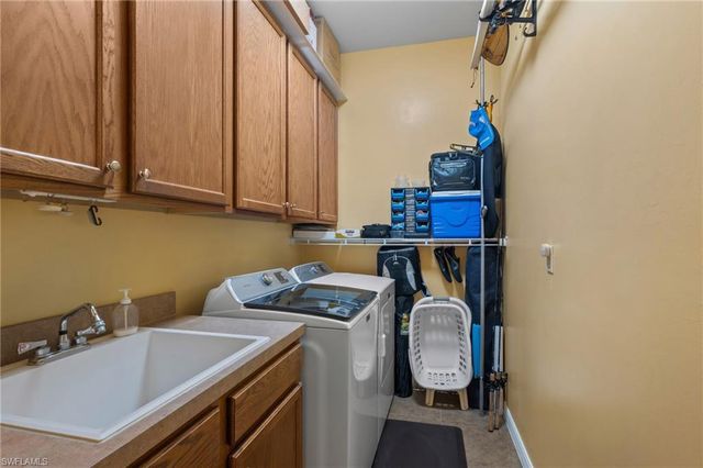 2467 Ashbury CIR, Cape Coral, FL 33991