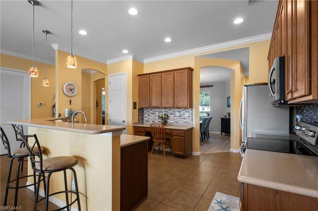 2467 Ashbury CIR, Cape Coral, FL 33991