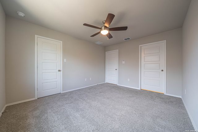 240 W Martindale St, Seguin, TX 78155