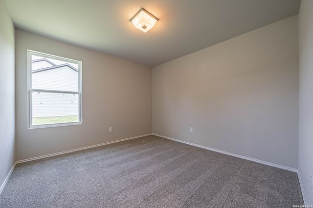 240 W Martindale St, Seguin, TX 78155