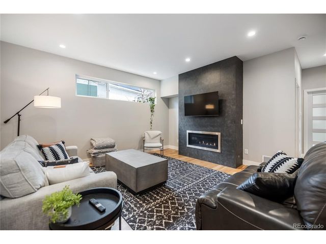 1728 Hooker St, Denver, CO 80204