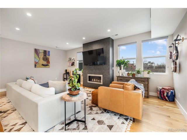 1728 Hooker St, Denver, CO 80204