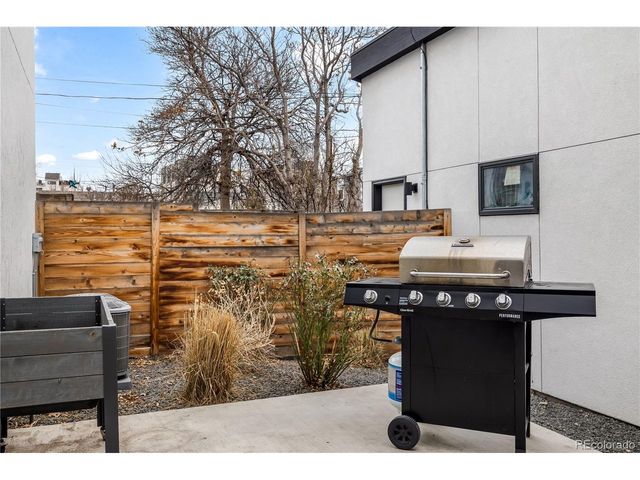 1728 Hooker St, Denver, CO 80204