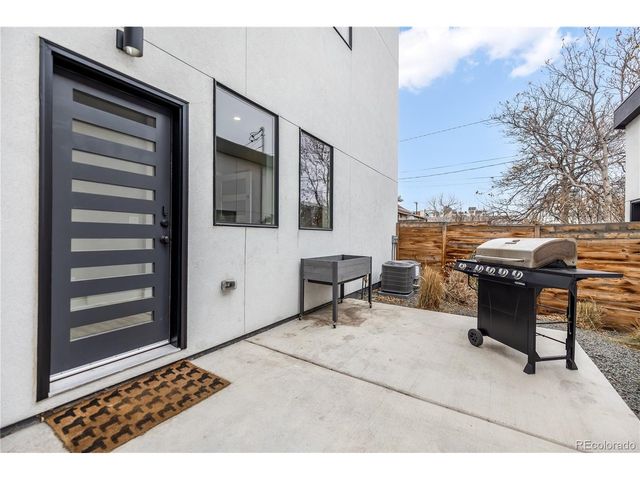 1728 Hooker St, Denver, CO 80204