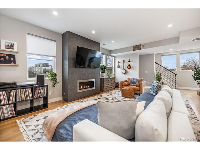 1728 Hooker St, Denver, CO 80204