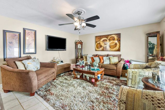 1932 Embassy Drive, Fort Wayne, IN 46816