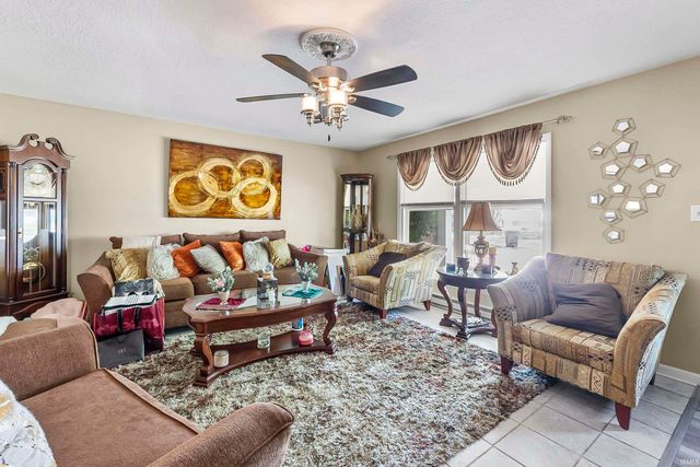 1932 Embassy Drive, Fort Wayne, IN 46816