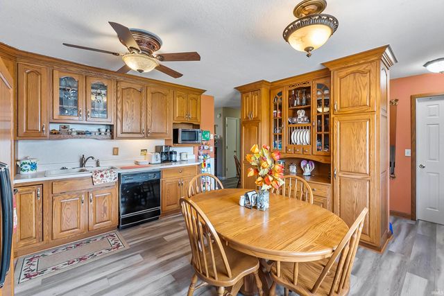 1932 Embassy Drive, Fort Wayne, IN 46816