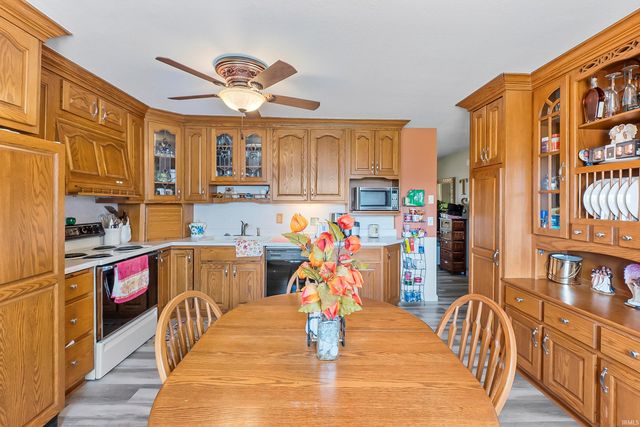 1932 Embassy Drive, Fort Wayne, IN 46816