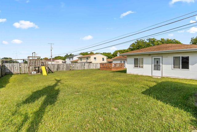 1932 Embassy Drive, Fort Wayne, IN 46816