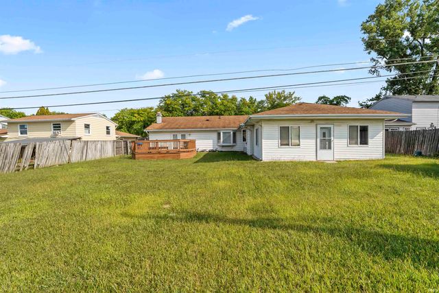 1932 Embassy Drive, Fort Wayne, IN 46816