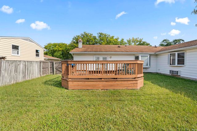1932 Embassy Drive, Fort Wayne, IN 46816