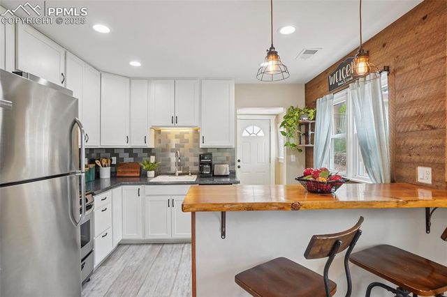 2220 W Uintah Street, Colorado Springs, CO 80904