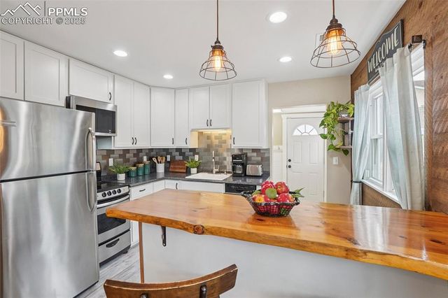 2220 W Uintah Street, Colorado Springs, CO 80904
