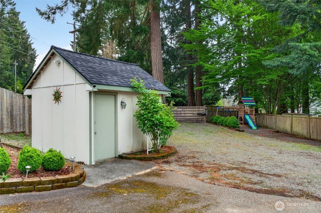 6201 75th Avenue Ct W, University Place, WA 98467