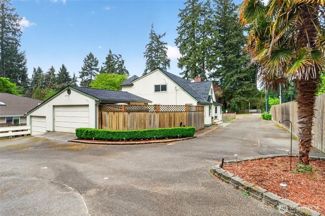 6201 75th Avenue Ct W, University Place, WA 98467